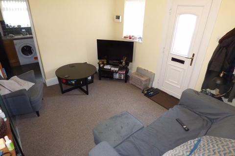 100 Henry Road, Gloucester, GL1 3DX