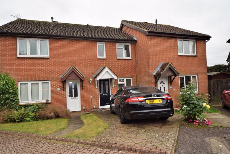 Russell Road, Toddington 2 bed terraced house £950 pcm (£219 pw)
