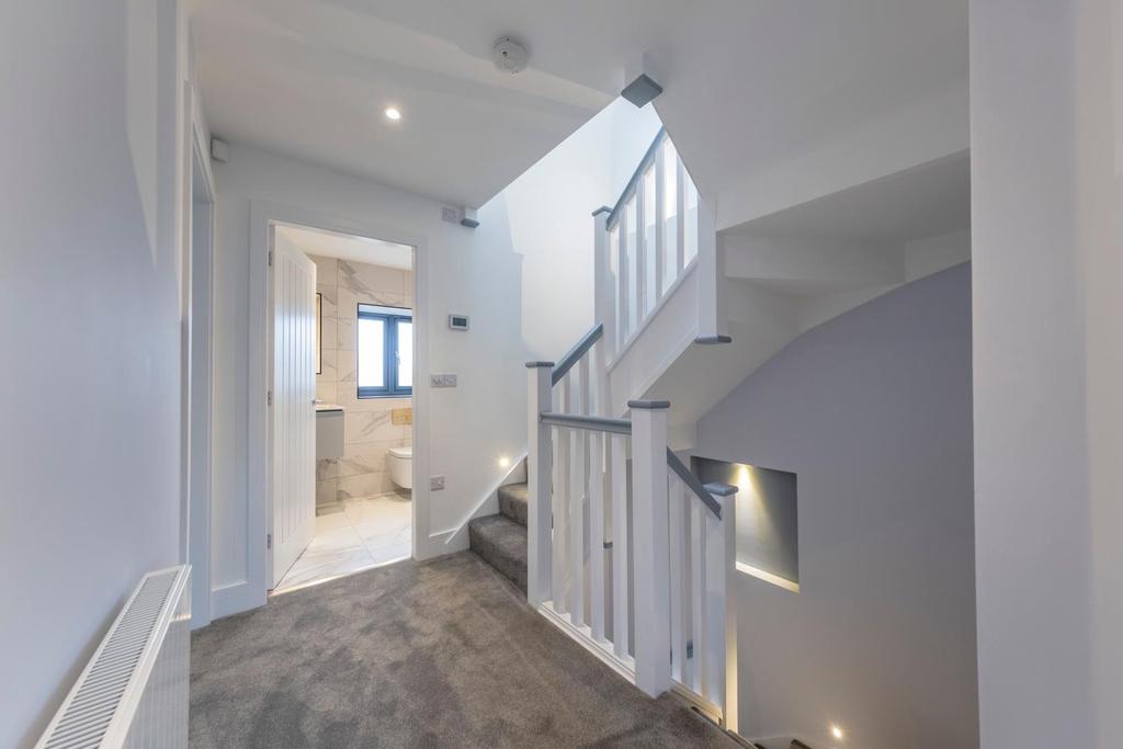 Juniper Court-111.JPG