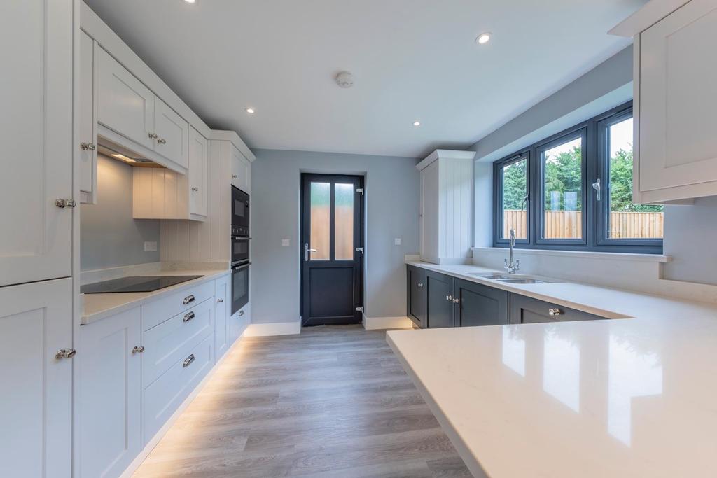 Juniper Court-091.JPG
