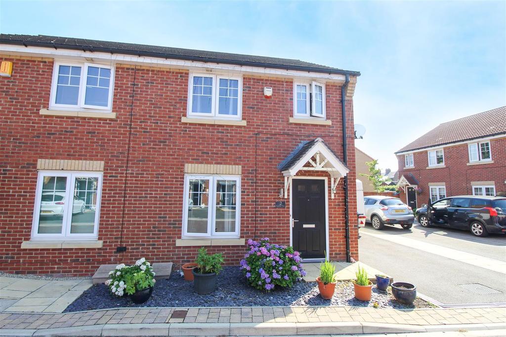 Kingfisher Way, Carlton Miniott, Thirsk 3 bed semidetached house £