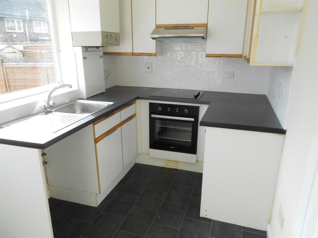 Charlesworth Street, Crewe 2 bed house £550 pcm (£127 pw)