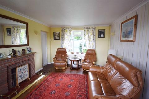 5 Willow Drive, Normandy, Guildford, GU3 2EJ