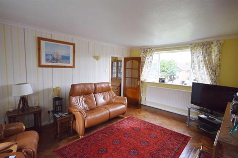 5 Willow Drive, Normandy, Guildford, GU3 2EJ