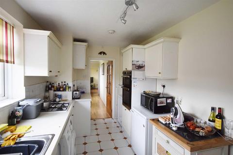 5 Willow Drive, Normandy, Guildford, GU3 2EJ