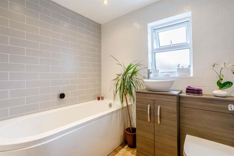 1c Bayfield Road, Timberland, Lincoln, LN4 3YL