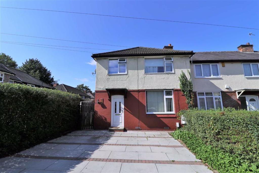 Kings Road, Stretford, Trafford, M32 3 bed end of terrace house £270,000