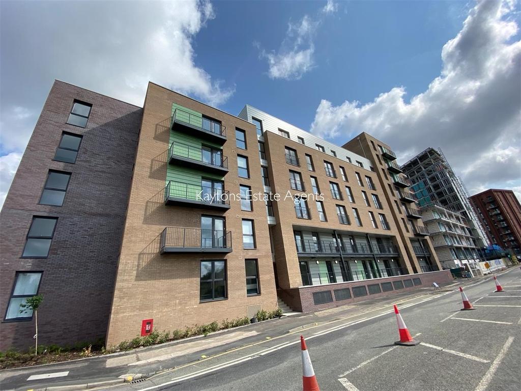 Middlewood Plaza, 3 Craven Street... 1 bed apartment £875 pcm (£202 pw)