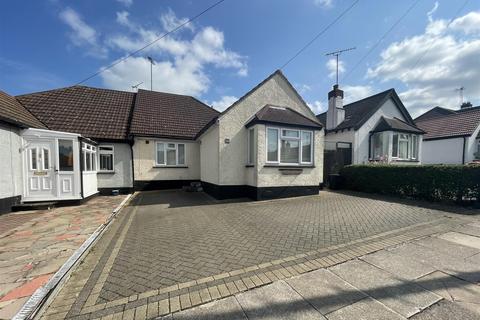 16 Agnes Avenue, Leigh-on-sea, SS9 3SX