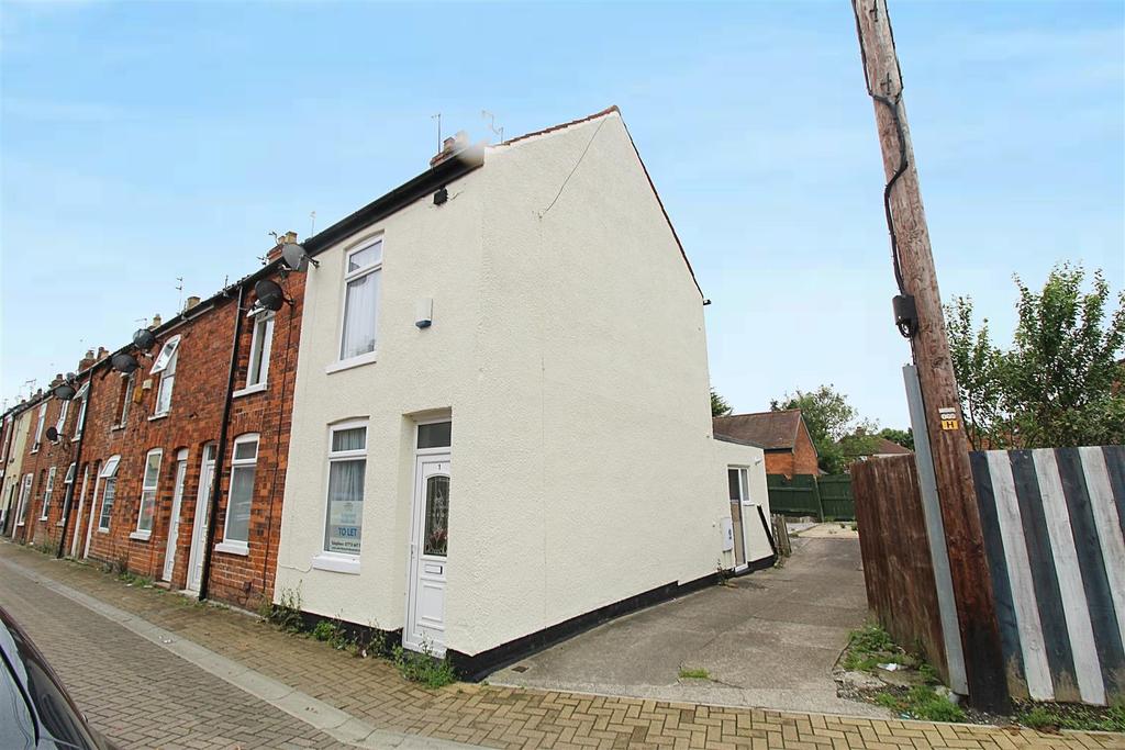 Florence Avenue, Hessle 2 bed end of terrace house £525 pcm (£121 pw)