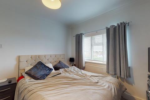 16 Forelands Square, Walmer, Deal, CT14 9DT