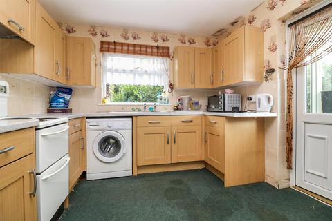 25 Willow Crescent, Hatfield Peverel, Chelmsford, CM3 2LJ