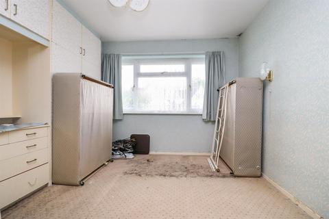 25 Willow Crescent, Hatfield Peverel, Chelmsford, CM3 2LJ