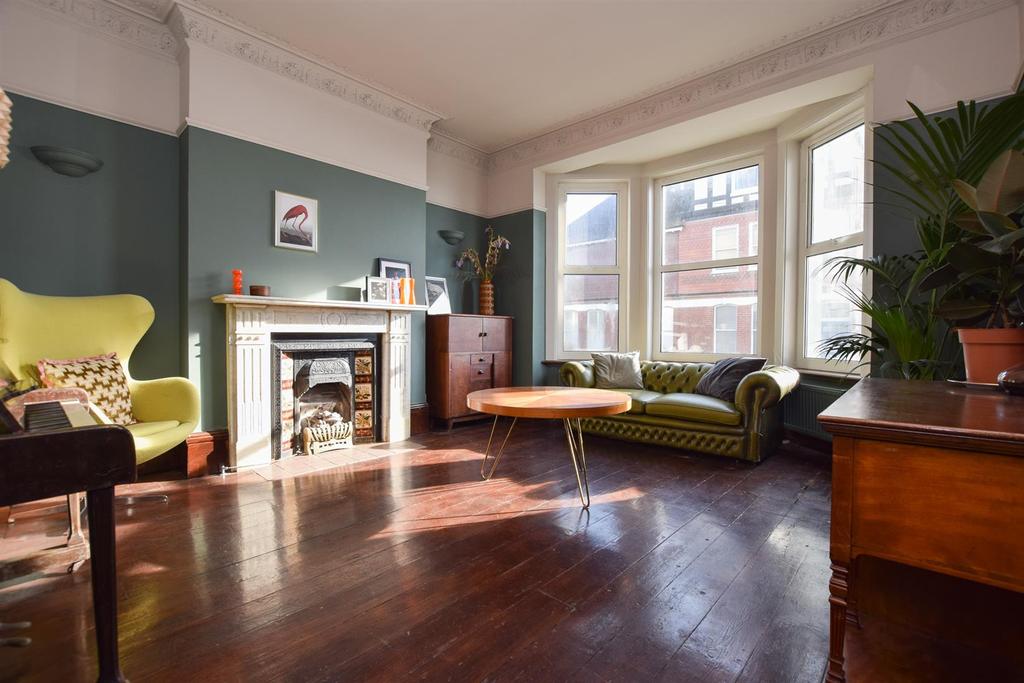 West Hill Road, St. LeonardsOnSea 6 bed semidetached house for sale