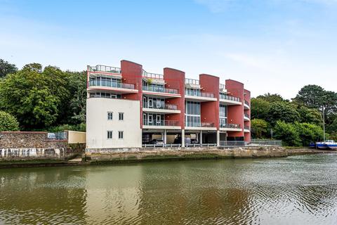 Flat 11, Malpas House Malpas Road, Truro, TR1 1PT