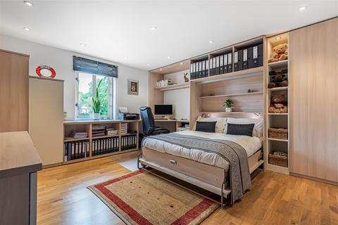 Flat 11, Malpas House Malpas Road, Truro, TR1 1PT