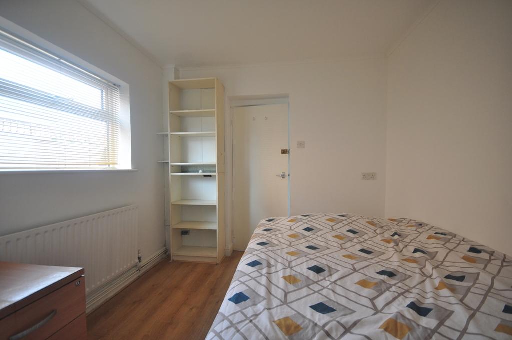 Leander Drive Gravesend DA12 1 bed in a house share £500 pcm (£115 pw)