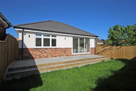 2 bedroom bungalow for sale - Solent Road, Walkford, Christchurch, Dorset, BH23