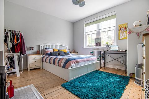 5 Wooler Street, London, SE17 2ED