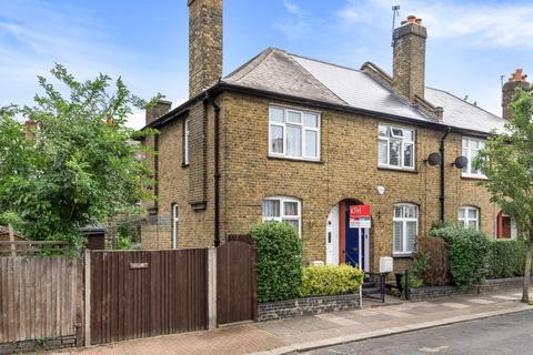 39 Coteford Street, London, SW17 8NX
