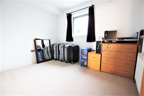 12 Rosebay Drive, London, N17 9GB