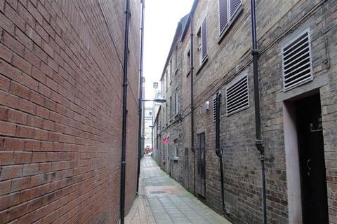 1 bedroom flat to rent, 13c Cutlog vennel Perth  PH1 5HY