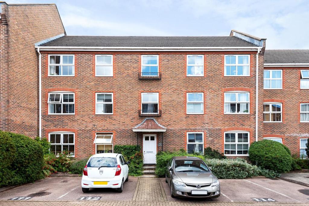 Paxton Road, Forest Hill Studio £205,000