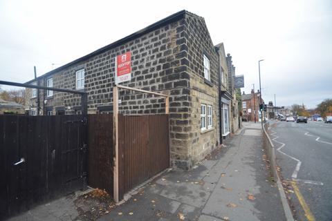 2 bedroom house to rent, Otley Road, Leeds LS16