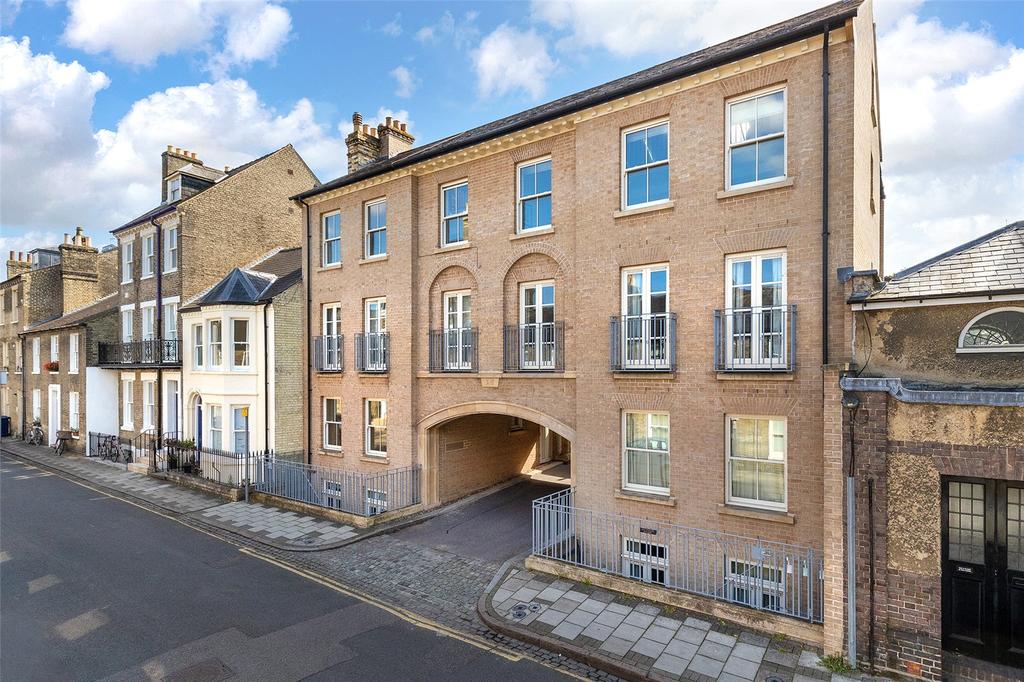 Christs Court, Victoria Street... 2 bed apartment - £500,000