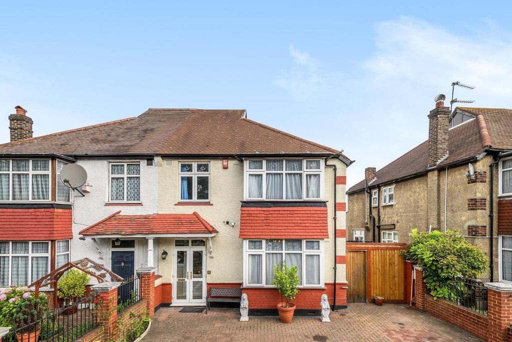 Beulah Hill, Crystal Palace 4 bed semidetached house £800,000