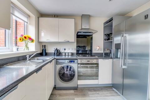 4 Artillery Avenue, Shoeburyness, Southend-on-sea, SS3 8EE