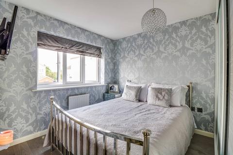 4 Artillery Avenue, Shoeburyness, Southend-on-sea, SS3 8EE