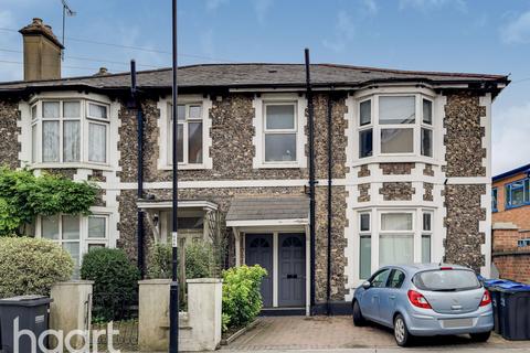 Flat C, 21 Rectory Grove, Croydon, CR0 4JA