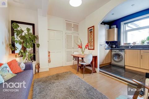 Flat C, 21 Rectory Grove, Croydon, CR0 4JA