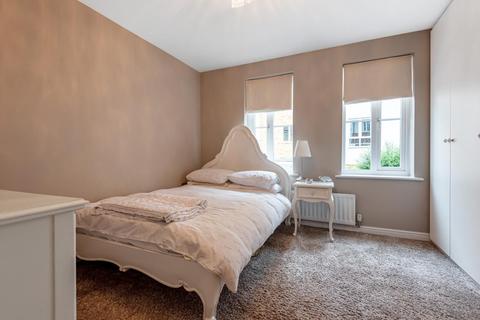 19 Headingley Drive, Beckenham, BR3 1BH