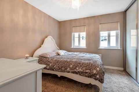 19 Headingley Drive, Beckenham, BR3 1BH