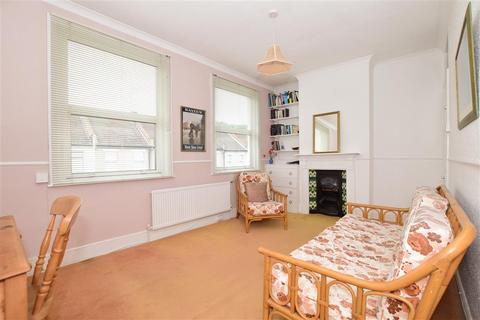 39 Lower Road, Kenley, CR8 5NH
