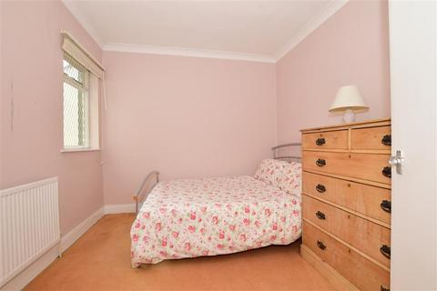 39 Lower Road, Kenley, CR8 5NH