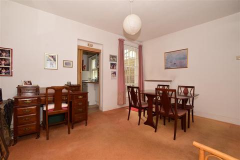 39 Lower Road, Kenley, CR8 5NH