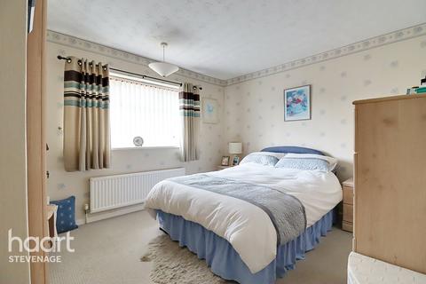 116 Holly Leys, Stevenage, SG2 8HX