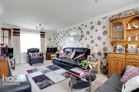 116 Holly Leys, Stevenage, SG2 8HX