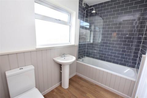 2 bedroom apartment to rent, Hainton Avenue, Grimsby, DN32