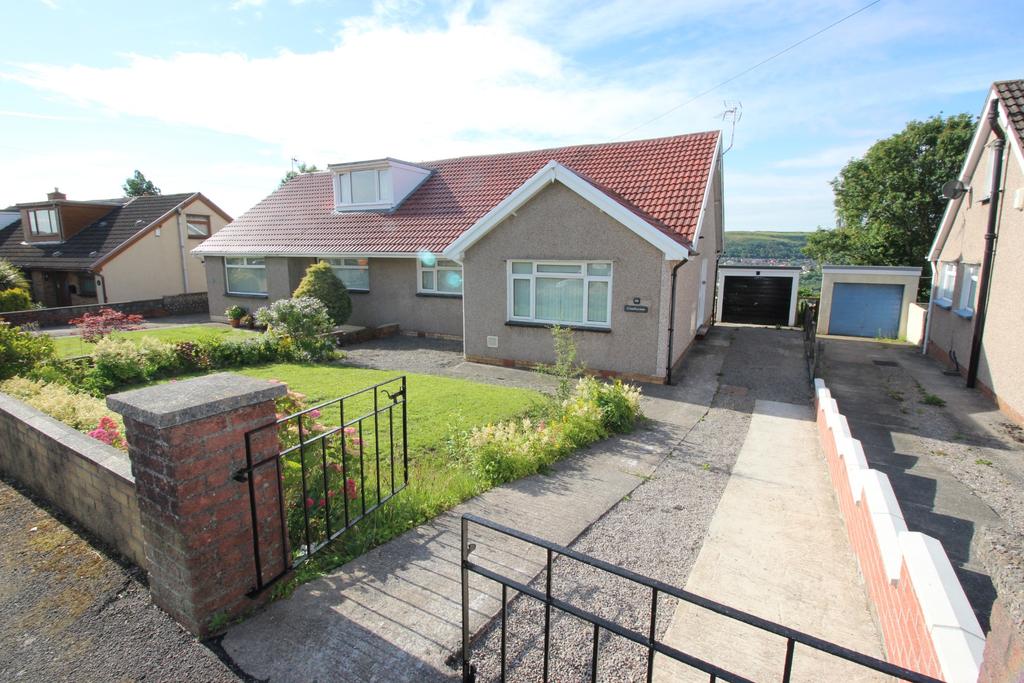 Whiterock Drive, Whiterock, Pontypridd, CF37 3 bed bungalow £925 pcm
