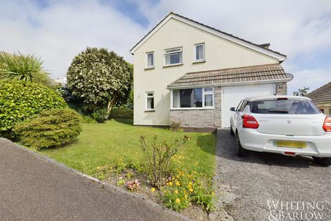 29 Morcom Close, St Austell, PL25 3UG