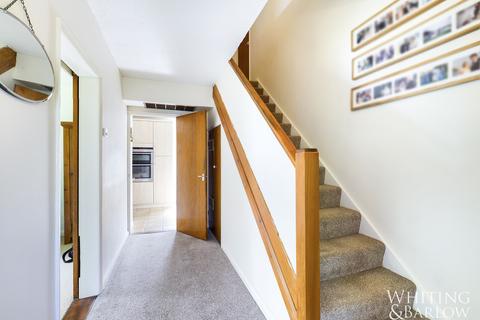 29 Morcom Close, St Austell, PL25 3UG