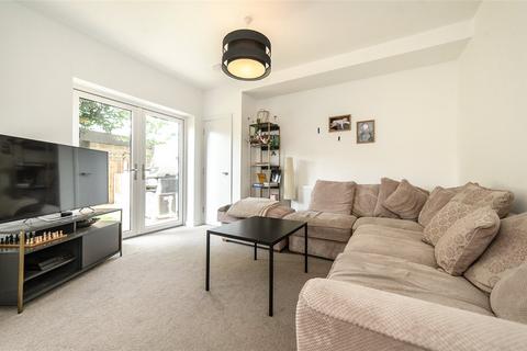 3 bedroom apartment to rent - Bennington Close, Thornton Heath, CR7
