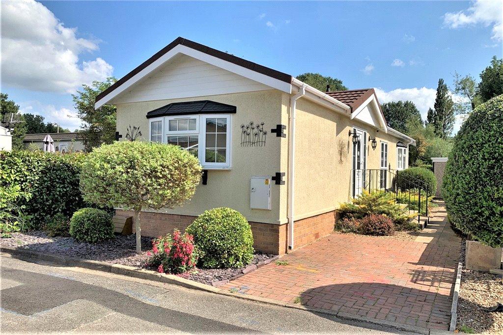Burway Crescent, Penton Park, Chertsey, KT16 2 bed bungalow £250,000
