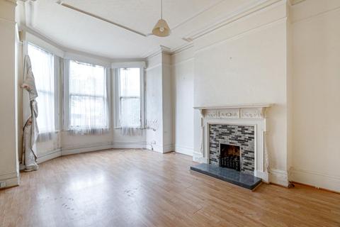 4 bedroom terraced house for sale, Coniston Road, Muswell Hill