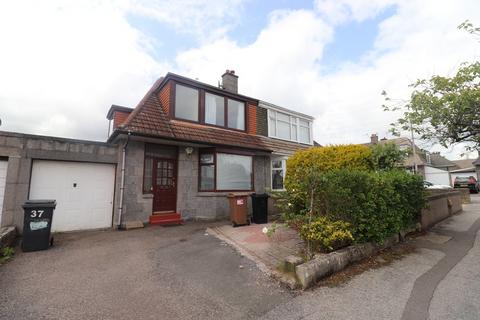 3 bedroom semi-detached house to rent, Airyhall Gardens, Aberdeen, AB15