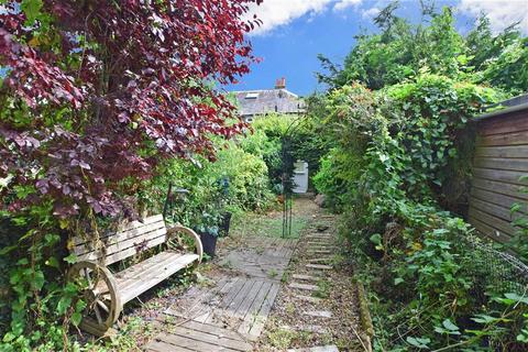 30 Templar Road, Temple Ewell, Dover, CT16 3DL